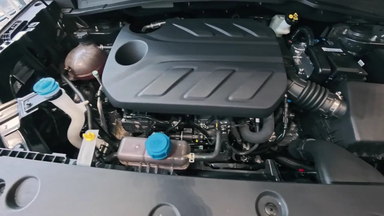 Подкапотное пространство Changan UNI-S 2026 года