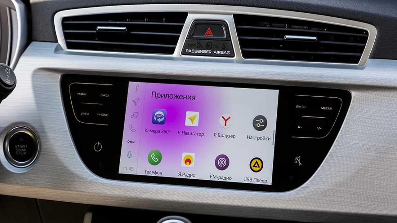 Штатная мультимедиа Яндекс Авто в Geely Atlas первого поколения
