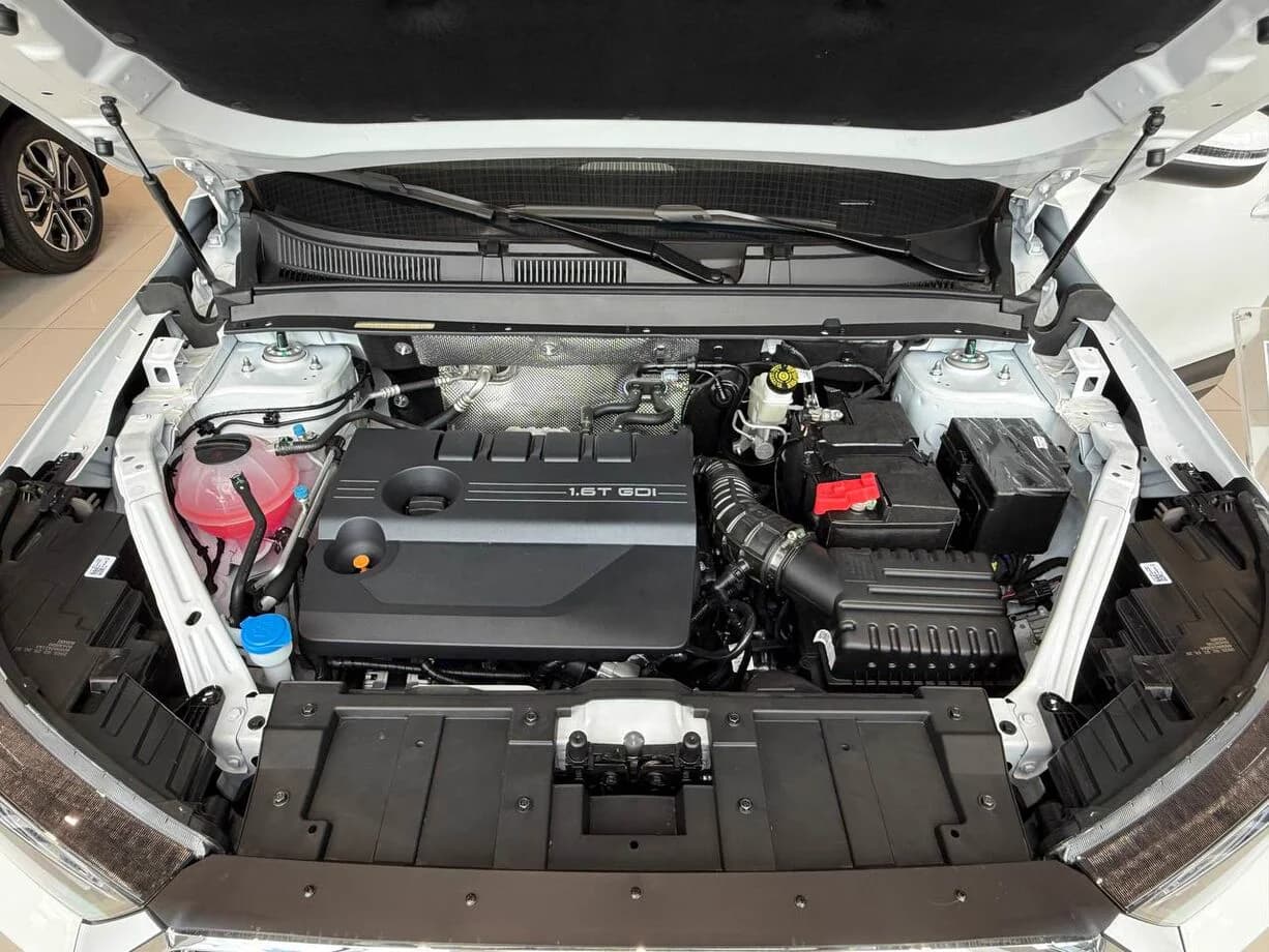Подкапотное пространство TENET T7 с турбомотором 1.6T GDI